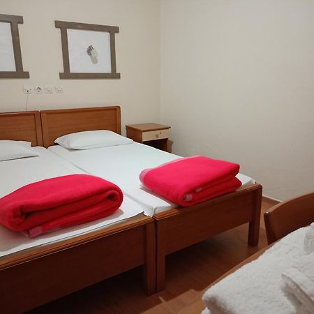 Efstratios Hotel 루트라 에디프수 외부 사진