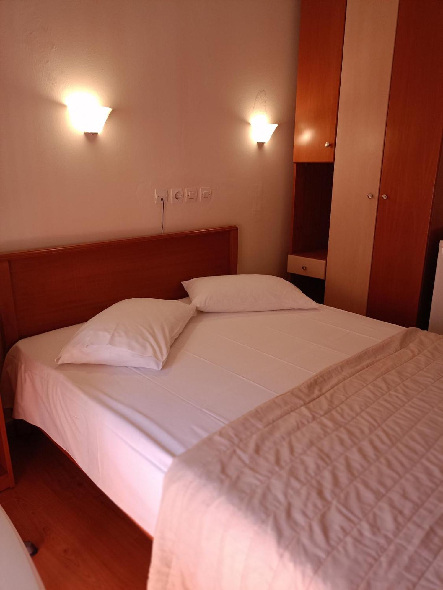 Efstratios Hotel 루트라 에디프수 외부 사진