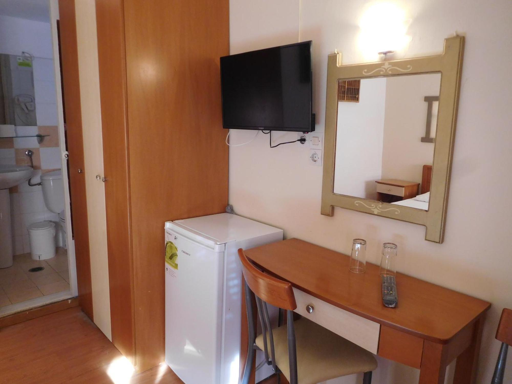 Efstratios Hotel 루트라 에디프수 외부 사진